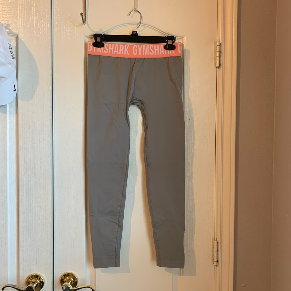 BRAND NEW Gym Shark Leggings